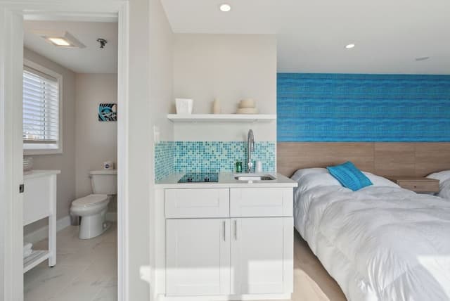 Pool Front Balcony with Kitchenette