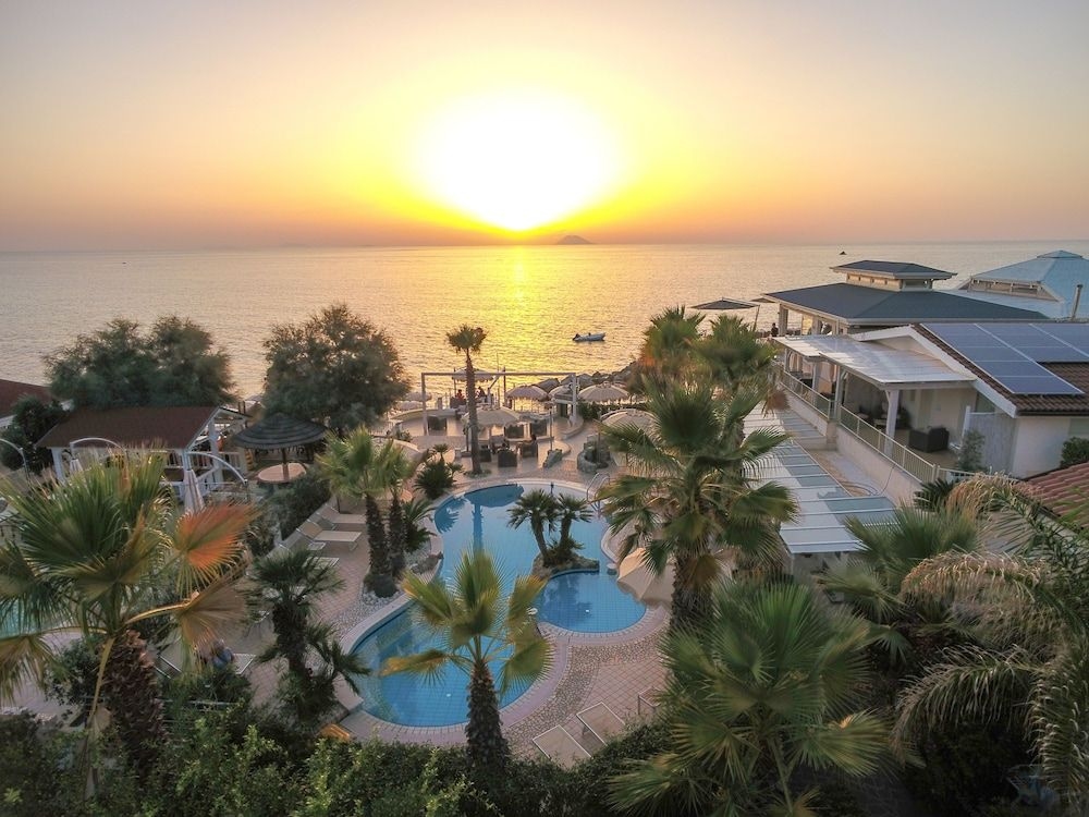 Baia del Godano Resort and Spa0