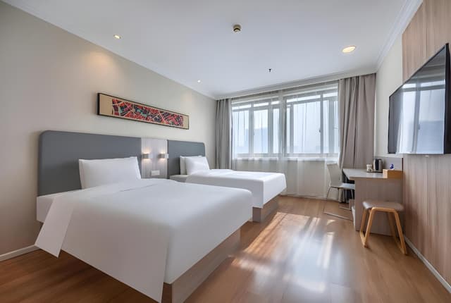 Twin Business Room