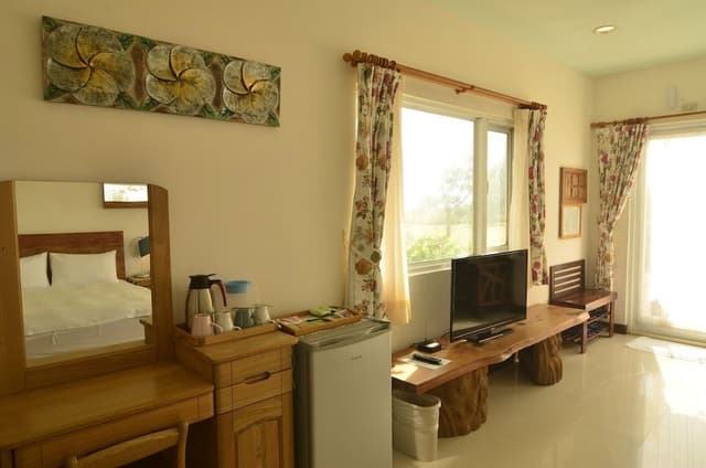 Comfort Quadruple Room, Hot Tub, Courtyard Area