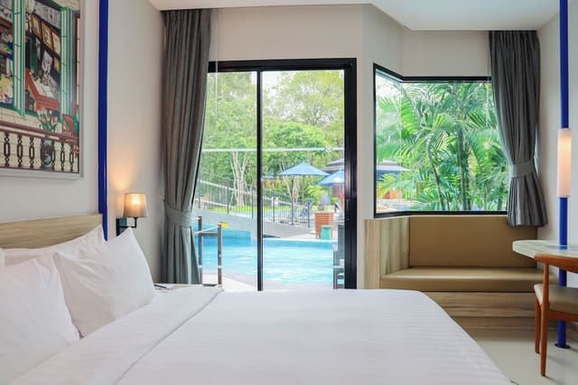 Family Studio Suite, 2 Bedrooms, Pool Access
