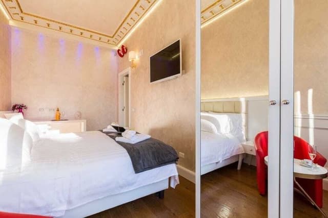 Panoramic Studio Suite, City View