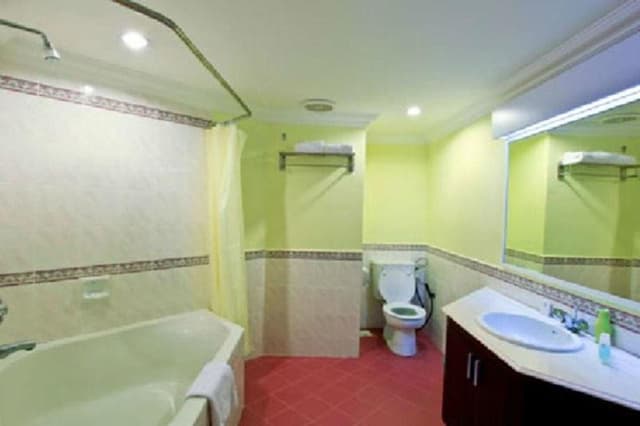 1 Bedroom Suite