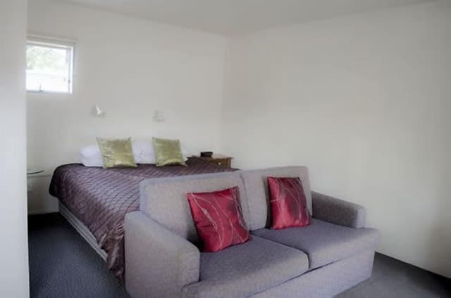 Double Room, 1 King Bed, Ground Floor (Unit 2)