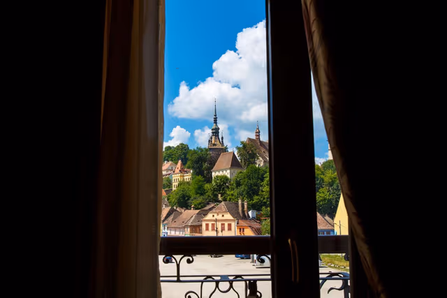 TWIN GUEST ROOM WITH CITADEL VIEW