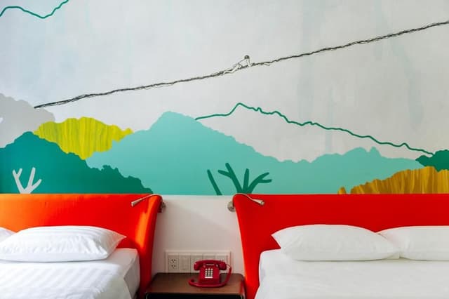 Deluxe Twin Room (2 Queen Beds)
