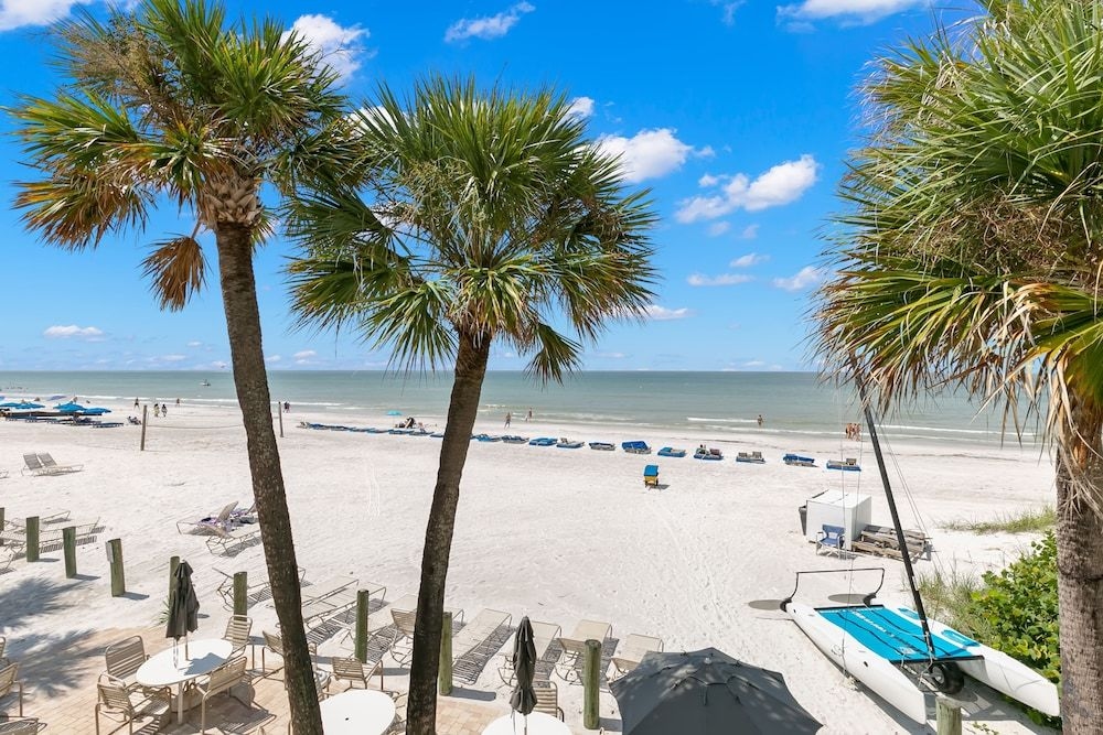 Grand Shores West1