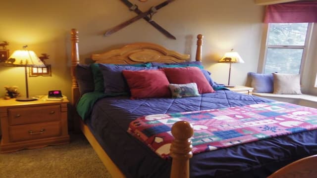 House, 3 Bedrooms, Lake View