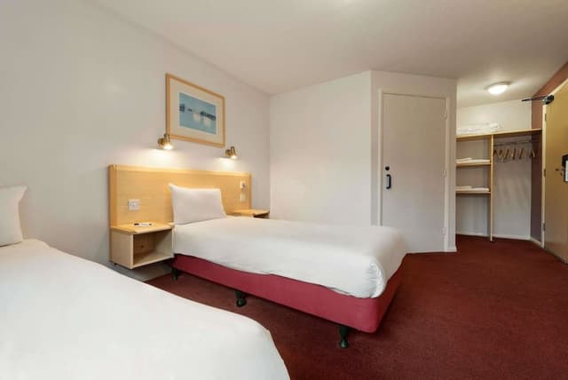 Family Room, Multiple Beds, Non Smoking