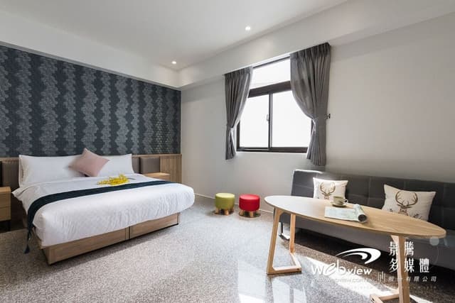 Deluxe Double Room (302)
