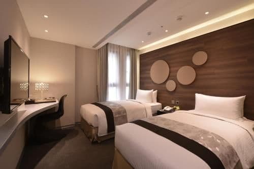 Superior Twin Room