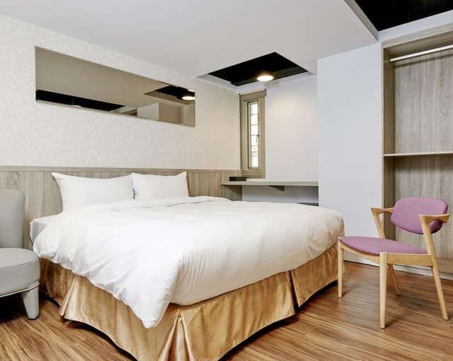 Standard Double Room, Ensuite