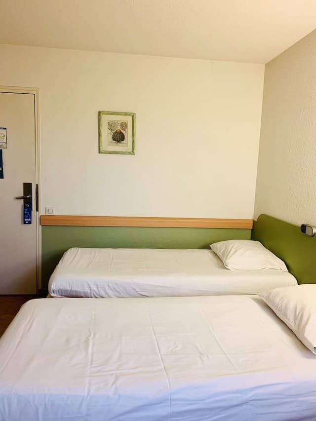 Basic Twin Room