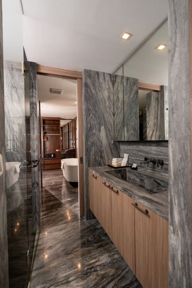 Signature Suite