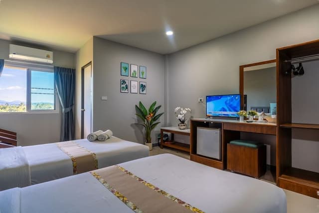 Standard Twin Room