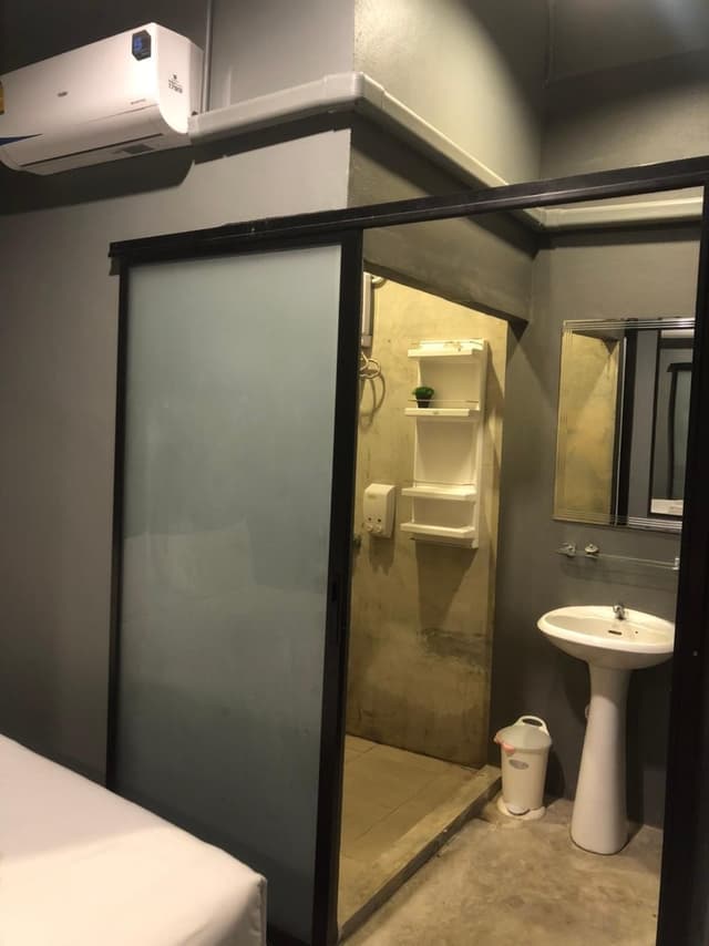 Standard without Window