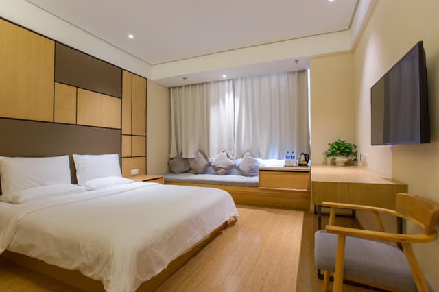 Huazhu - Superior BedRoom