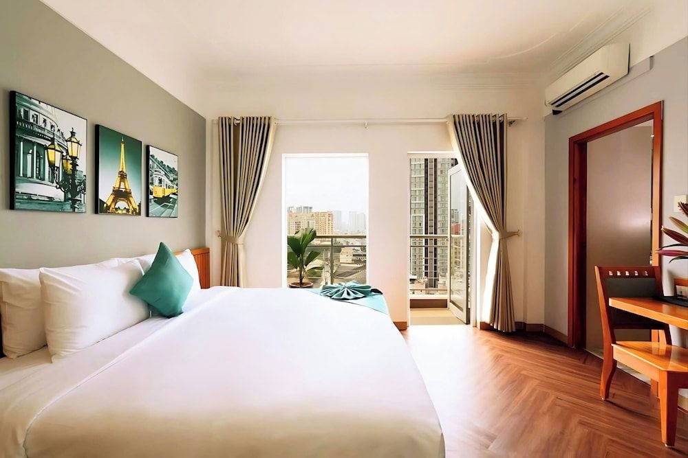 Universe Central Hotel Saigon2