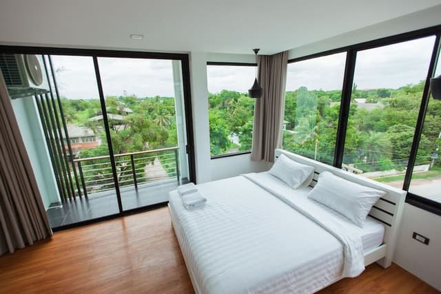Supreme Room