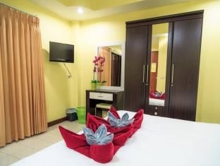 แฮริส โฮเต็ล บาร์ แอนด์ เรสเทอรองต์ (Harrys Hotel, Bar & Restaurant)1