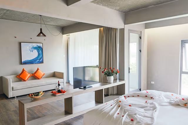 Suite, Garden View (or Pool View)