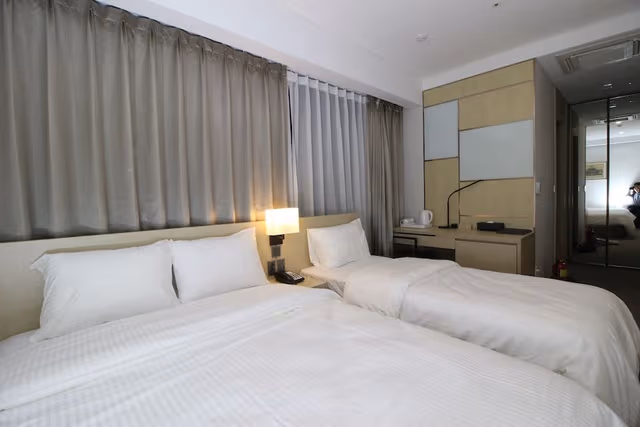 Economy Triple Room