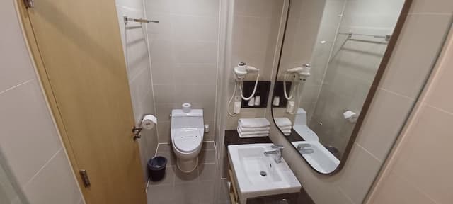 Panoramic Double Room (Bathtub random)