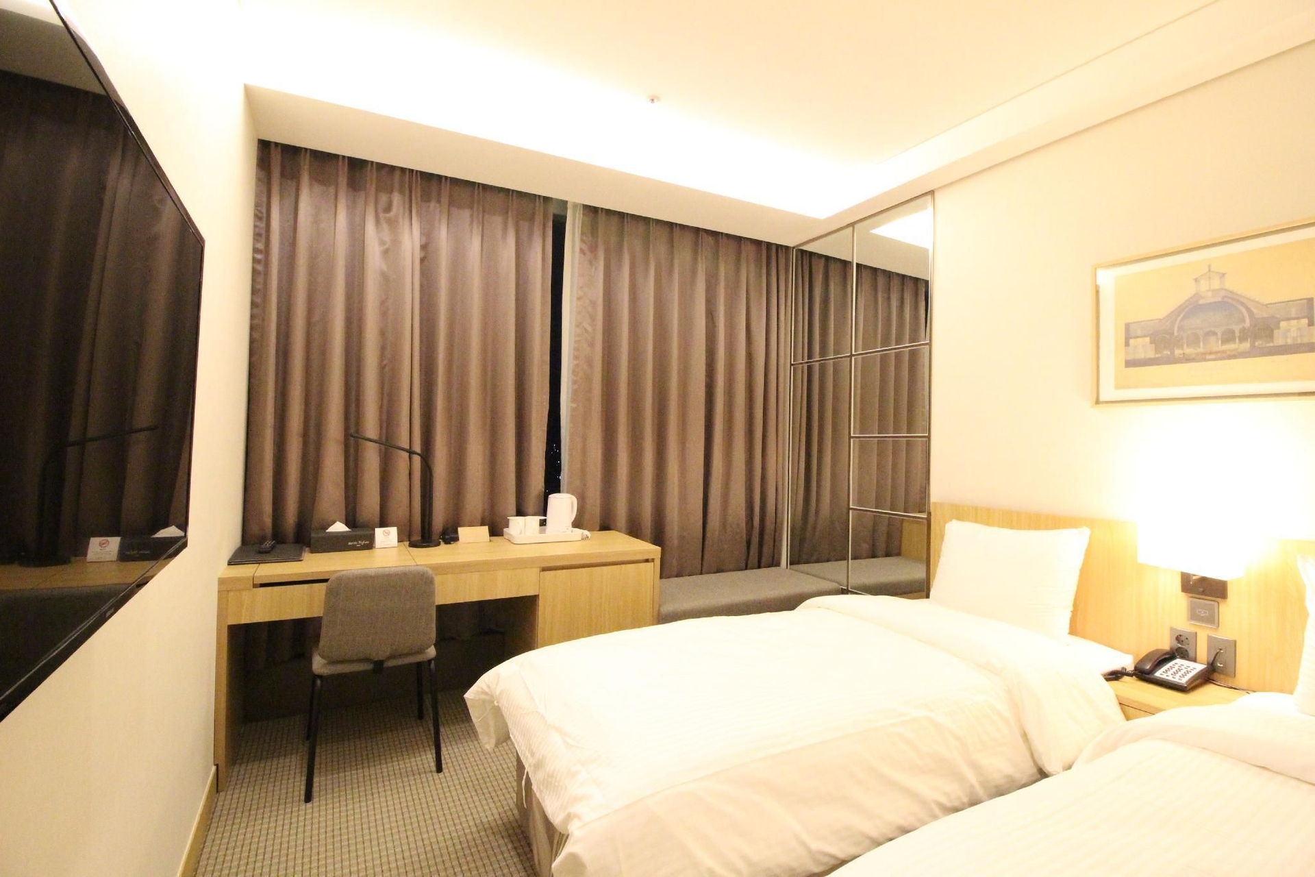 โรงแรมมิลโยเร โซล (Hotel Migliore Seoul)1