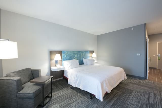 Room, 1 King Bed, Accessible, Non Smoking (Hearing)