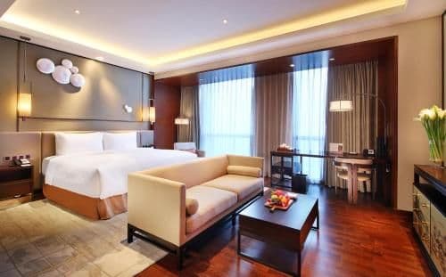 1 King Bed Executive Suite High Floor