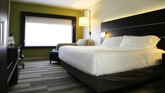 Standard Room, 1 King Bed