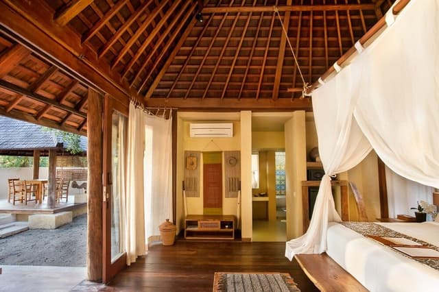 Beachfront Villa Menjangan (Snorkeling Included)