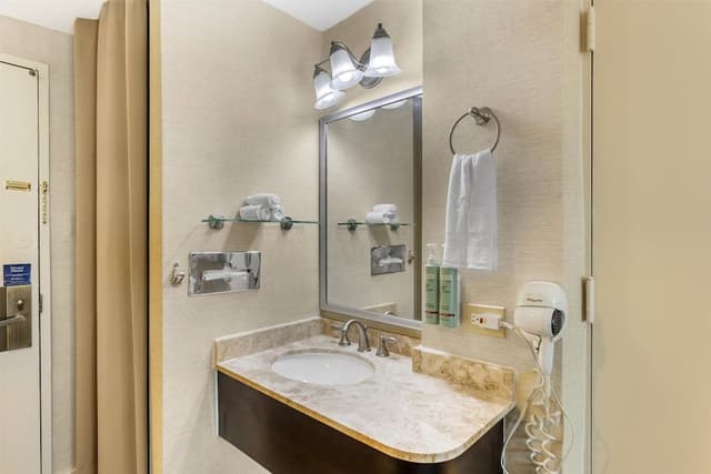 Standard Room, 2 Double Beds, Non Smoking, Refrigerator & Microwave