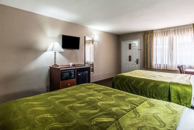 Room, 2 Queen Beds, Non Smoking, Ground Floor