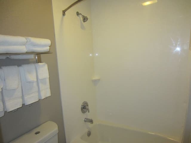 Room, 2 Queen Beds, Non Smoking, Ground Floor