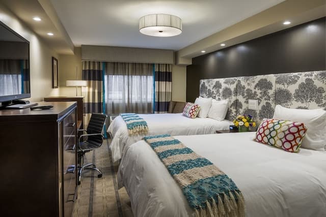 Executive, Two Queen Beds, Non-Smoking