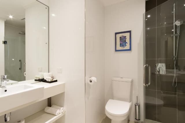 King Studio Suite