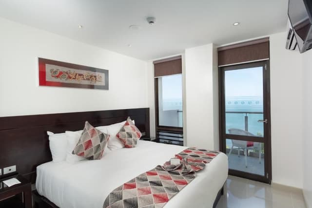 2 Bedroom Beachfront