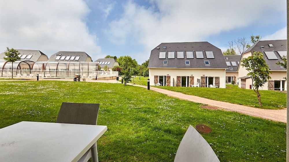 Vacanceole Le Domaine de la Corniche0