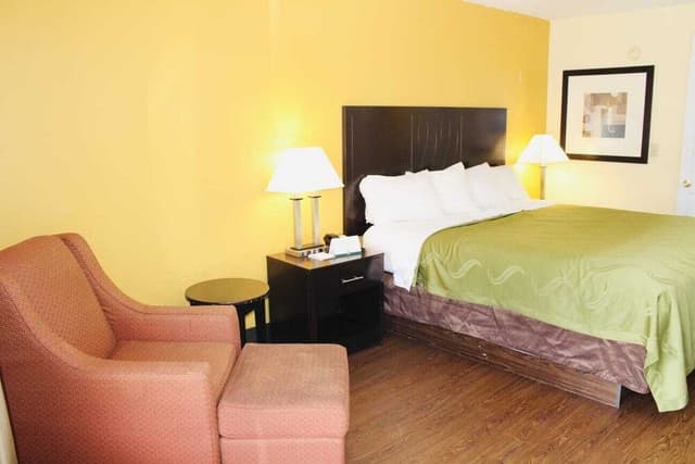 Standard Room, 1 King Bed, Non Smoking