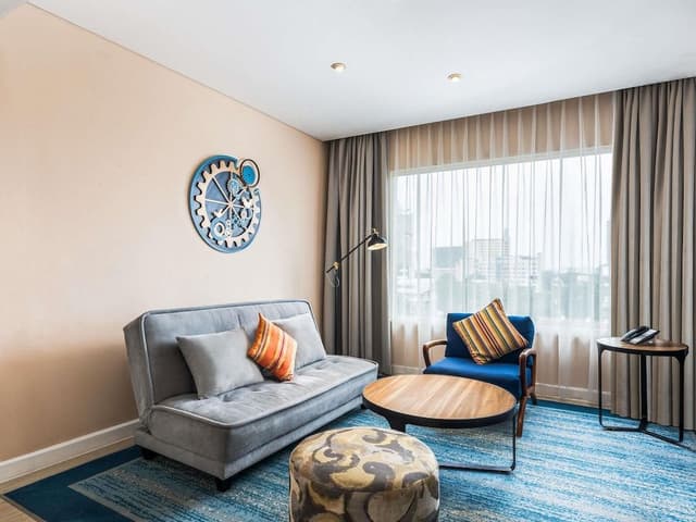 Deluxe Suite