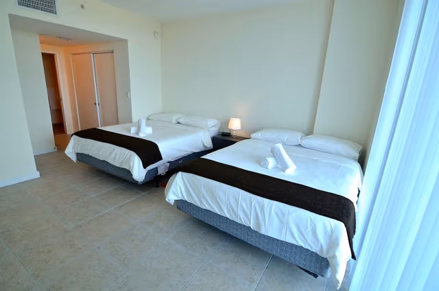 Deluxe Apartment, 1 Bedroom, Pool Access, City View