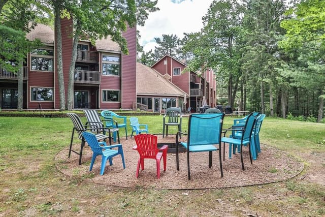 Condo, Multiple Beds, Fireplace, Garden View (Pointe Unit 202)