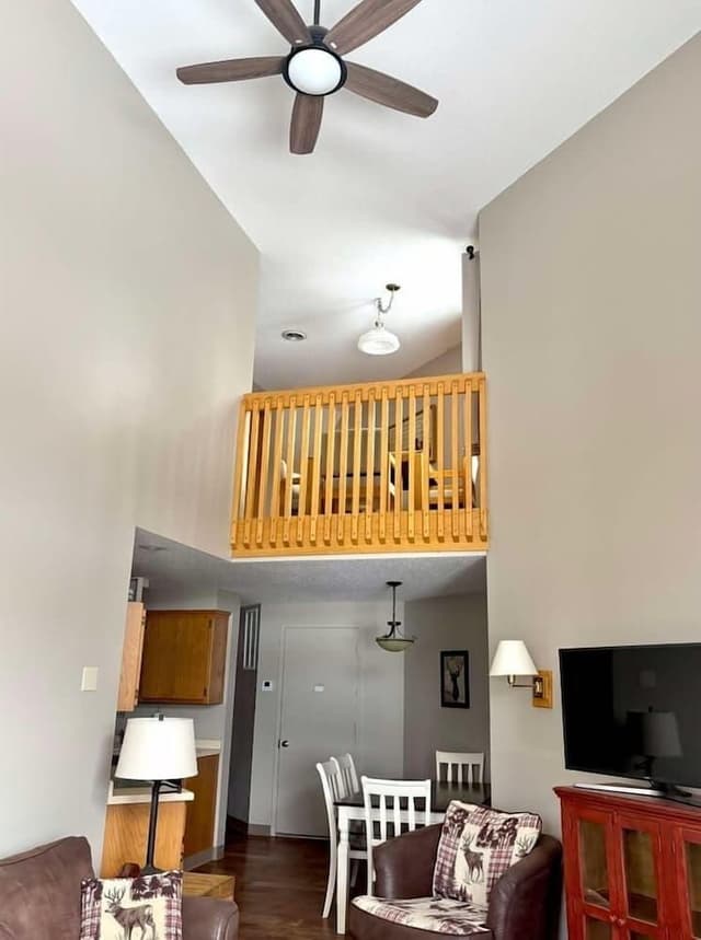 Condo, Multiple Beds, Fireplace, Garden View (Pointe Unit 206 )