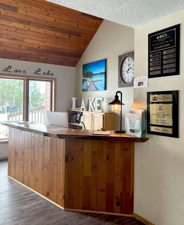 Condo, Multiple Beds, Fireplace, Garden View (Pointe Unit 203)