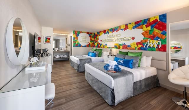 Signature Room, 2 Queen Beds, Non Smoking