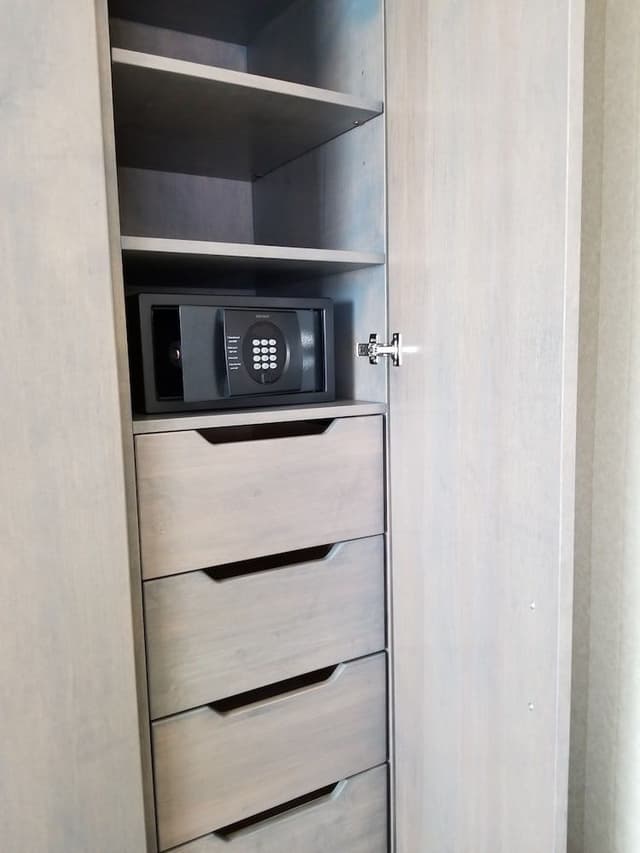 Premium Room, 1 King Bed