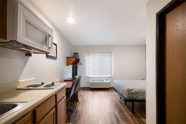Suite, 1 Queen Bed, Non Smoking