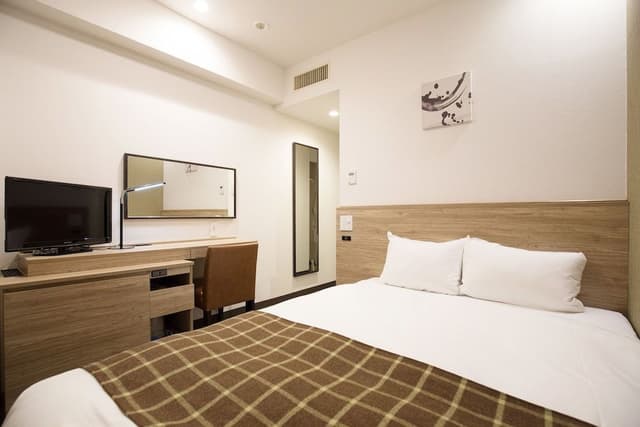 Semi-double Room, Non Smoking, For Double Occupancy Only