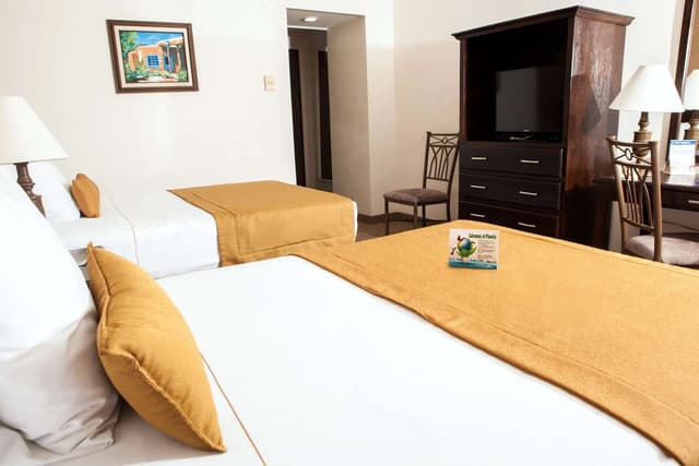 2 Double Beds, Non-Smoking, Full Breakfast